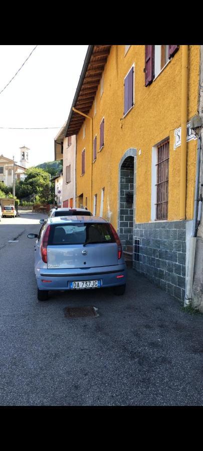 Ferienwohnung Entire Flat, Independent Entrance, 20 Mins To Bgy - Bergamo Milan Airport Nembro Exterior foto