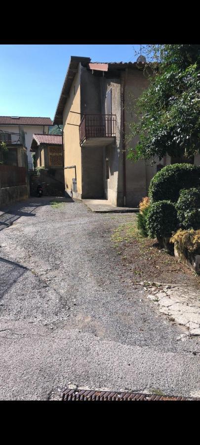 Ferienwohnung Entire Flat, Independent Entrance, 20 Mins To Bgy - Bergamo Milan Airport Nembro Exterior foto